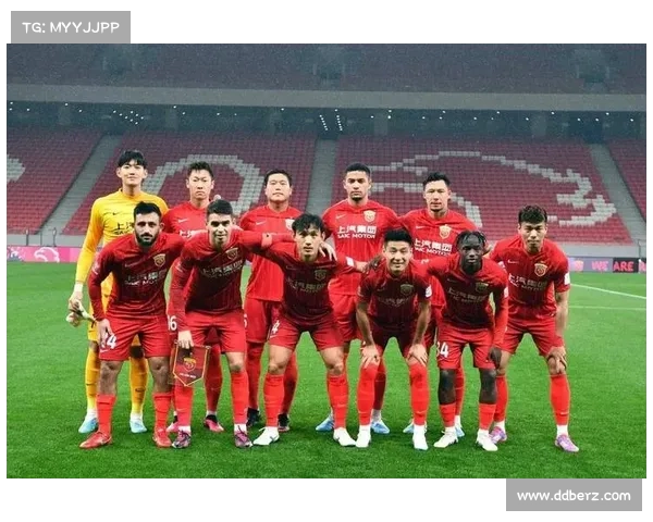 东亚足球争霸战中国男足迎战韩国强敌激情对决上演